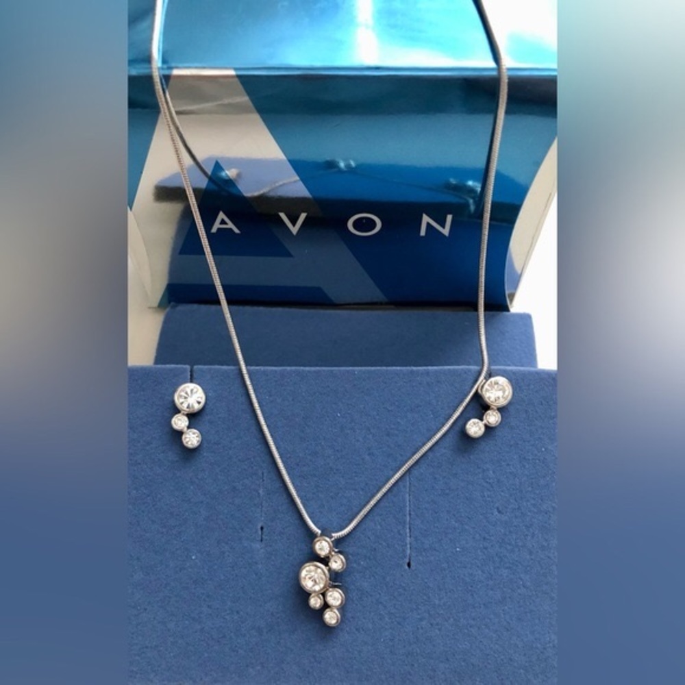 Avon Bezel Set Rhinestone Necklace & Earrings